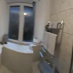 דירה Chez Len & Filipp בוילון